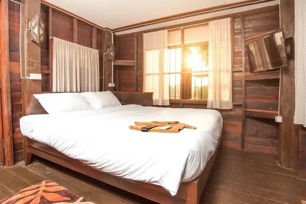 Standard Double Room with Garden View