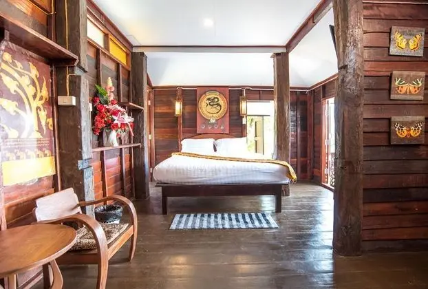 Standard Double Room with Garden View