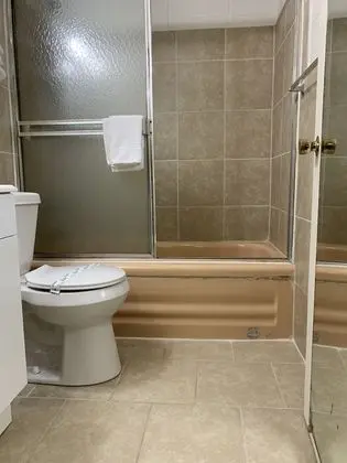 Tek Büyük Yataklı Oda, Sigara İçilebilir