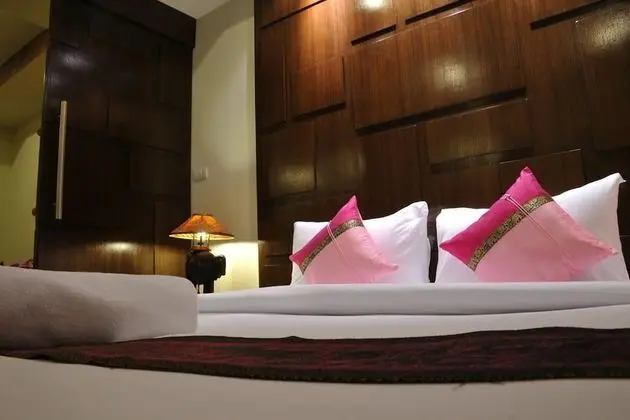 Luxury Tek Büyük Yataklı Oda