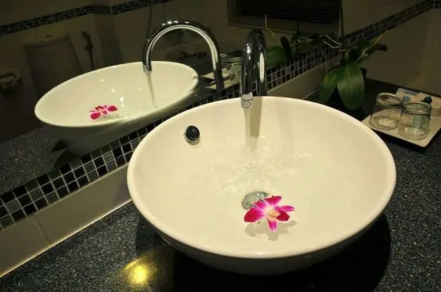 Luxury Tek Büyük Yataklı Oda