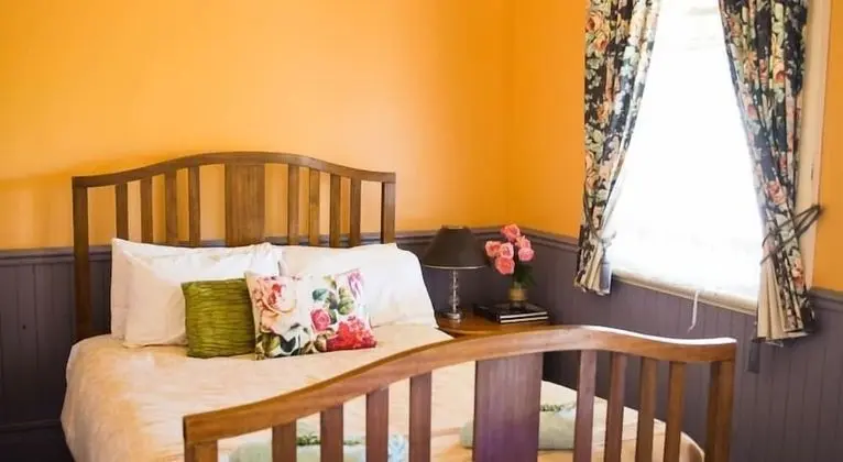 Tek Büyük Yataklı Oda (with extra Single bed)