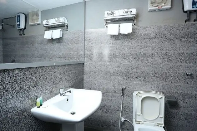 Deluxe Tek Büyük veya İki Ayrı Yataklı Oda, 1 Büyük (Queen) Boy Yatak, Sigara İçilmez