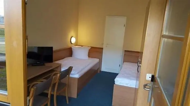 Basic İki Ayrı Yataklı Oda, Göl Manzaralı