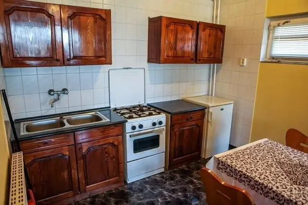 Apart Daire, Birden Çok Yatak, Sigara İçilmez