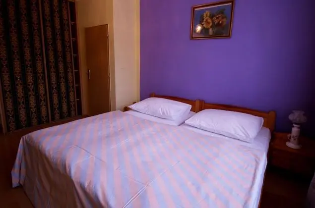 Tek Büyük veya İki Ayrı Yataklı Oda