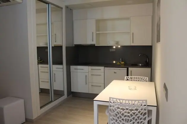 Superior Apart Daire, Birden Çok Yatak, Teras, Havuz Manzaralı