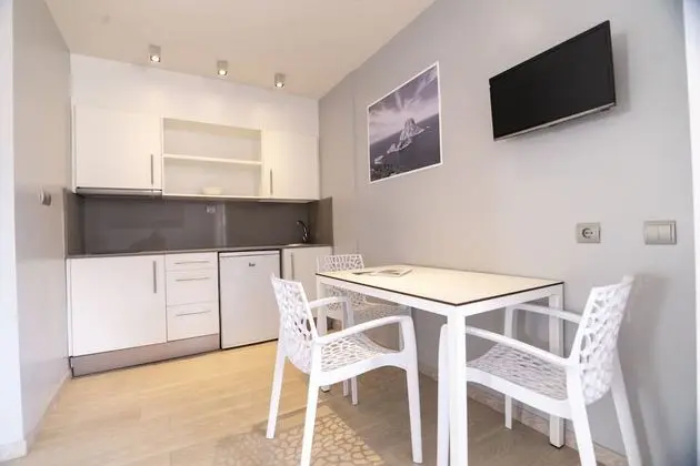 Superior Apart Daire, Birden Çok Yatak, Teras, Havuz Manzaralı