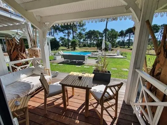 Tek Büyük Yataklı Oda (Golf and Pool View - MIAMI)