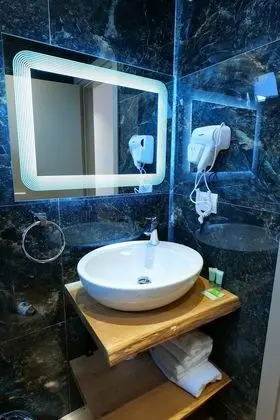 Deluxe Üç Kişilik Oda, Balkon