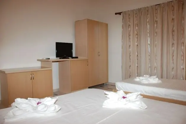 Superior Üç Kişilik Oda, Balkon, Deniz Manzaralı