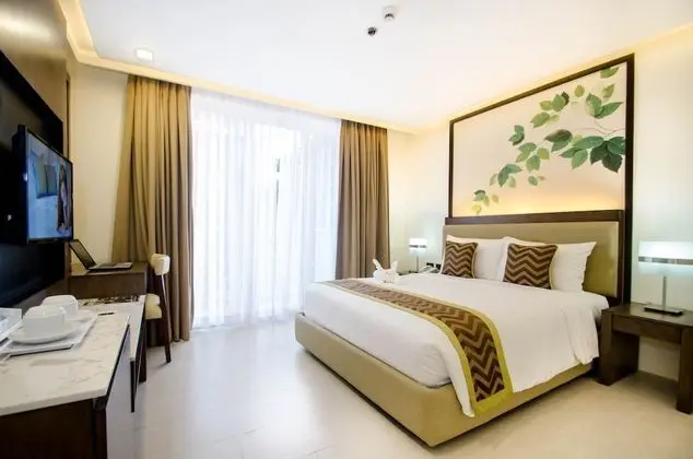 Deluxe Tek Büyük Yataklı Oda, Balkon