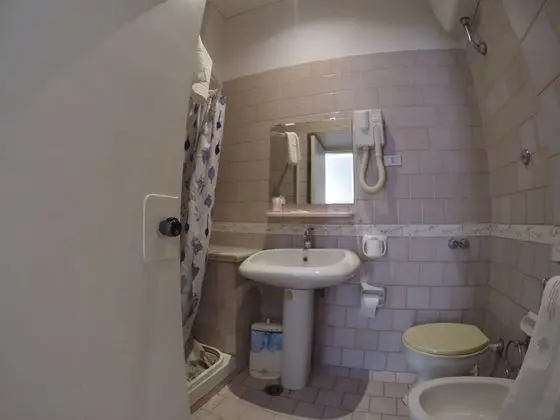 Tek Büyük veya İki Ayrı Yataklı Oda