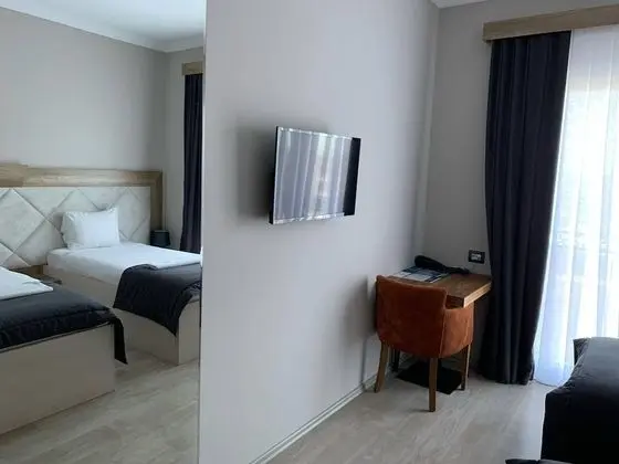 Deluxe İki Ayrı Yataklı Oda, 2 Tek Kişilik Yatak, Engellilere Uygun, Park Manzaralı