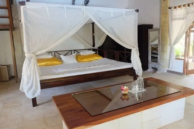 Beach Master House