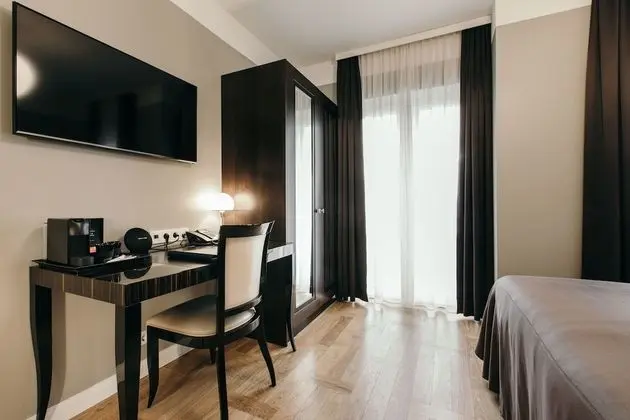 Standard Tek Büyük veya İki Ayrı Yataklı Oda