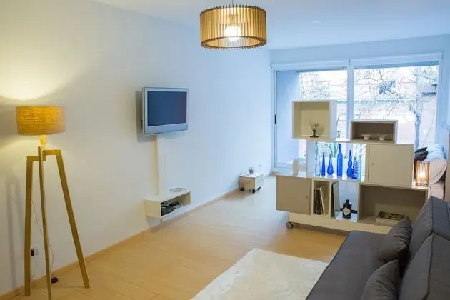 Superior Apart Daire, 1 Büyük (Queen) Boy Yatak ve Çekyat, Sigara İçilmez