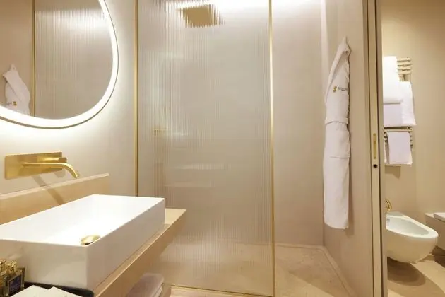 Deluxe Tek Büyük veya İki Ayrı Yataklı Oda