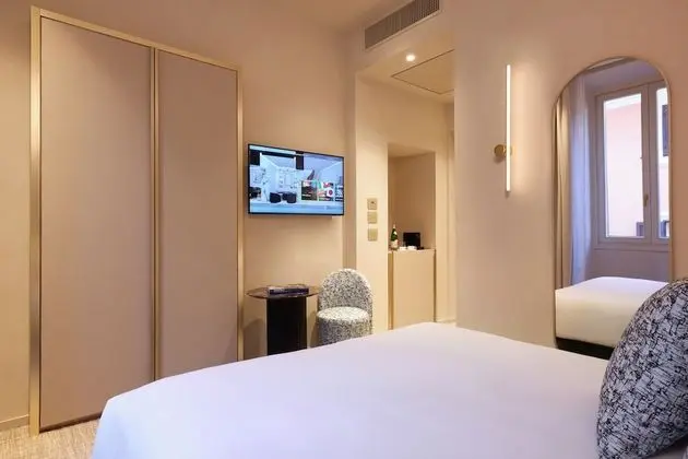 Premium Tek Büyük veya İki Ayrı Yataklı Oda