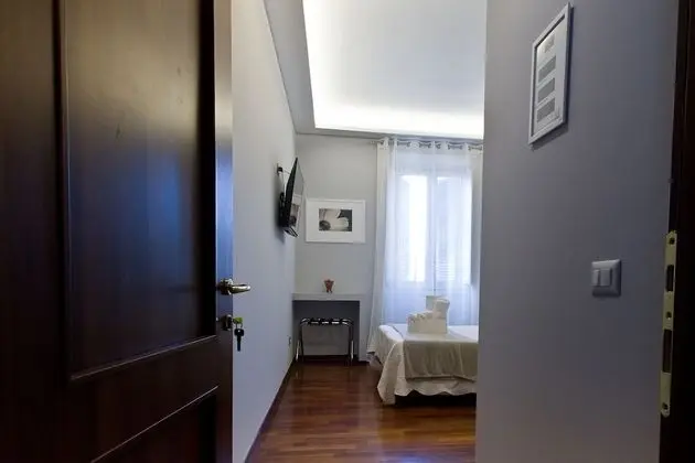 Üç Kişilik Oda