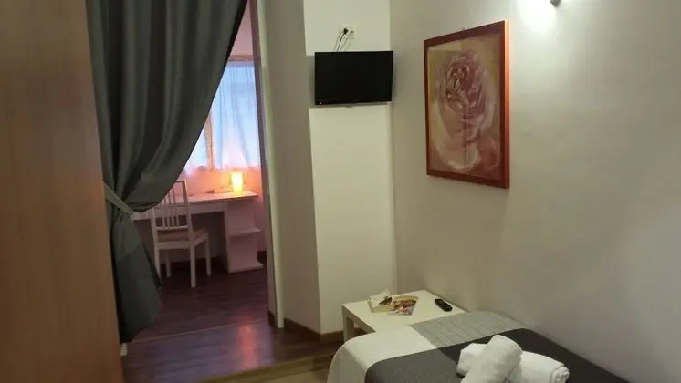 Tek Kişilik Oda, 1 Yatak Odası, Özel Banyo, Avlu
