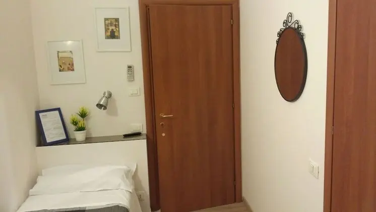 Tek Kişilik Oda, 1 Yatak Odası, Özel Banyo, Avlu