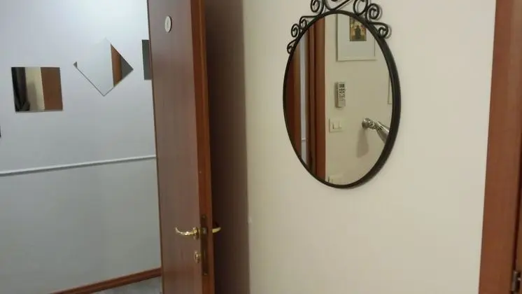 Tek Kişilik Oda, 1 Yatak Odası, Özel Banyo, Avlu