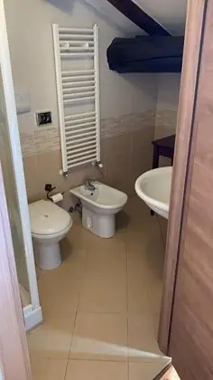 Üç Kişilik Oda