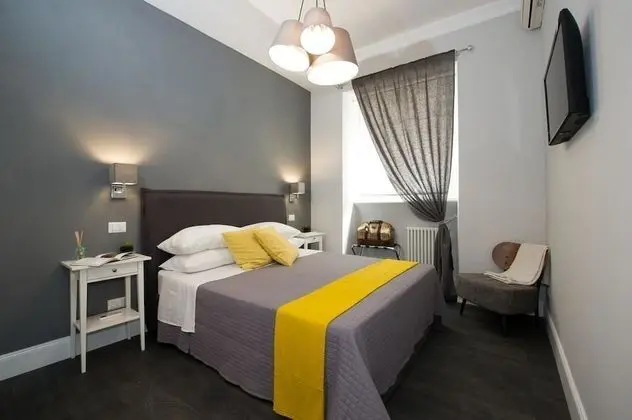 Classic Tek Büyük Yataklı Oda