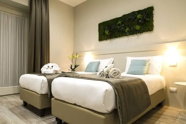 Deluxe Oda, Birden Çok Yatak, Sigara İçilmez