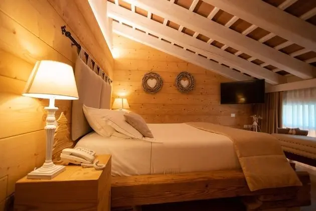 Deluxe Tek Büyük Yataklı Oda