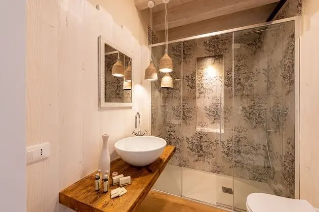 Exclusive Tek Büyük Yataklı Oda