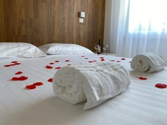 Comfort Tek Büyük Yataklı Oda