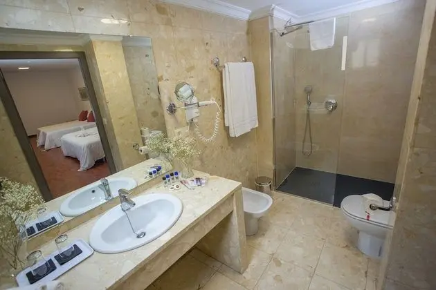 Dört Kişilik Oda (4 Adults)