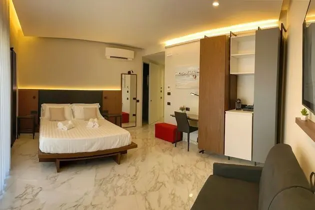 Deluxe Dört Kişilik Oda, 1 En Büyük (King) Boy Yatak ve Çekyat, Sigara İçilmez, Deniz Manzaralı