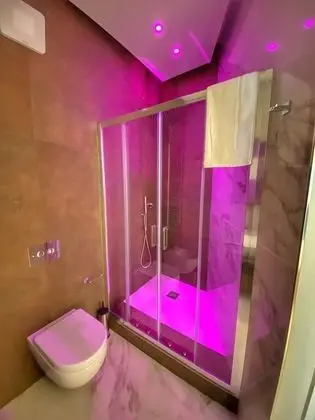 Deluxe Dört Kişilik Oda, 1 En Büyük (King) Boy Yatak ve Çekyat, Sigara İçilmez, Deniz Manzaralı
