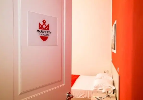 Superior Tek Büyük Yataklı Oda, Banyolu/Duşlu (Margherita di Borgogna	)