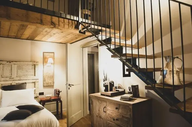 Junior Üç Kişilik Oda, Birden Çok Yatak, Sigara İçilmez