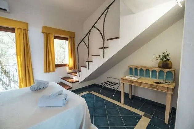 Standard Dört Kişilik Oda