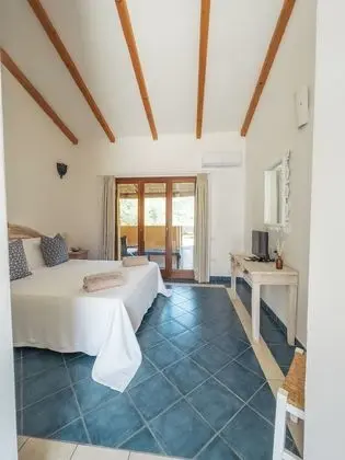 Standard Tek Büyük veya İki Ayrı Yataklı Oda