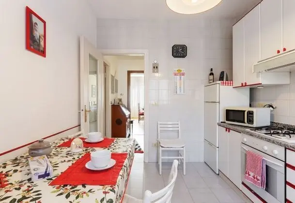 Family Apart Daire, Birden Çok Yatak (Borgo Apartment few min. from sea)