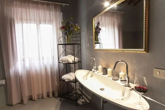 Standard Tek Büyük Yataklı Oda (Borgo)