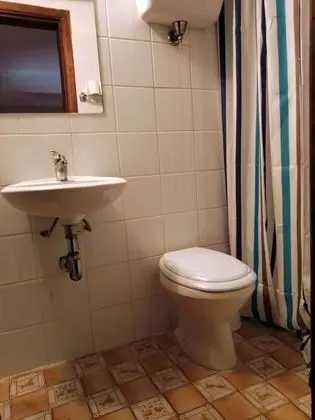 Traditional Triple Room with 1 Double Bed and 1 Single Bed