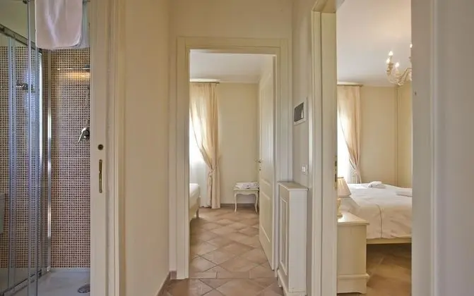 Classic Tek Büyük Yataklı Oda, 1 Yatak Odası, Özel Banyo, Dağ Yamacı (Villa Ulivelli)