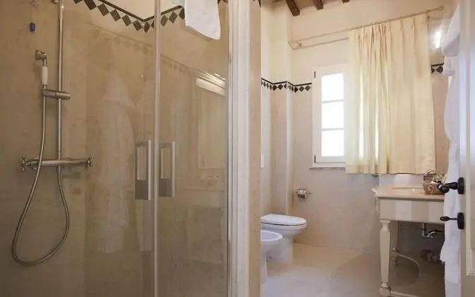 Classic Tek Büyük Yataklı Oda, 1 Yatak Odası, Özel Banyo, Dağ Yamacı (Villa Ulivelli)