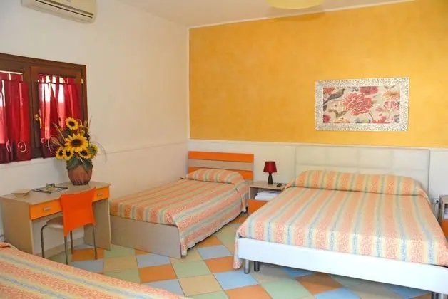 Dört Kişilik Oda, Bahçe Manzaralı