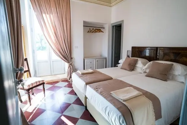 Deluxe Tek Büyük veya İki Ayrı Yataklı Oda