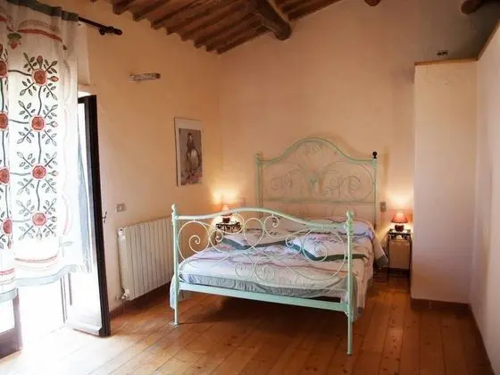 Tek Büyük Yataklı Oda, Ortak Banyo