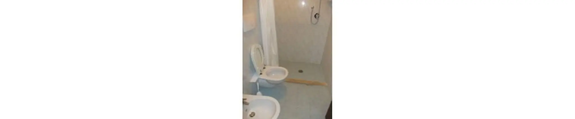 Büyük Yataklı Tek Kişilik Oda