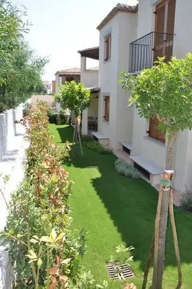 Apart Daire, 2 Yatak Odası, Ek Bina